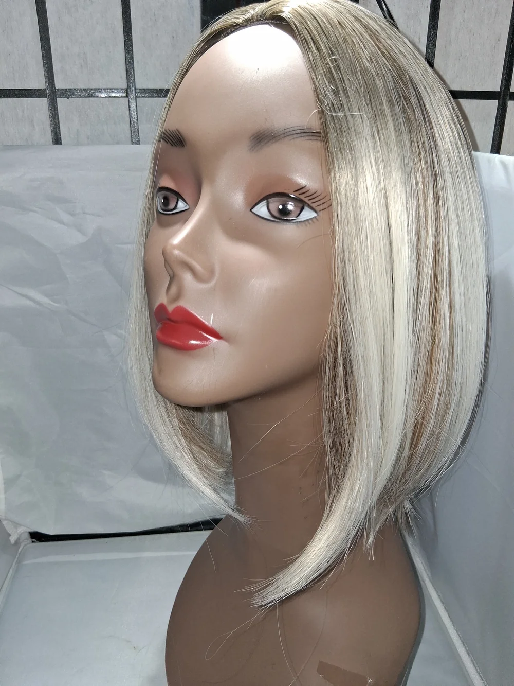 Blonde Highlight Bob Wig - Stylish Women Hair